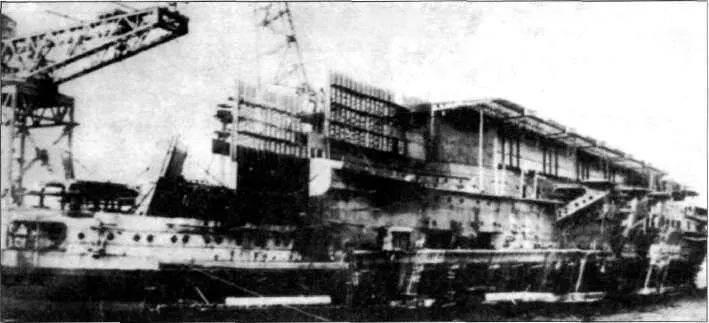Перестройка авианосца Akagi В декабре 1931 года на Akagi установили новый - фото 15