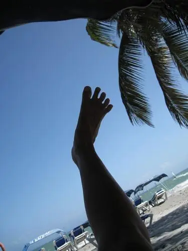 А еще рядом с нашей виллой была вилла которая называлась Akuena И когда меня - фото 4