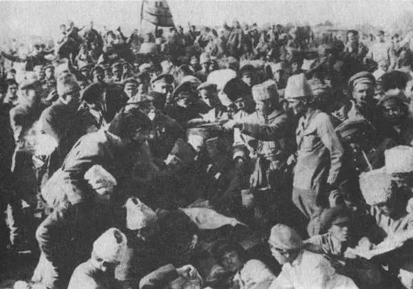 Махно на лікуваннні в радянському госпіталі у Старобєльську Осінь 1920 р У - фото 27