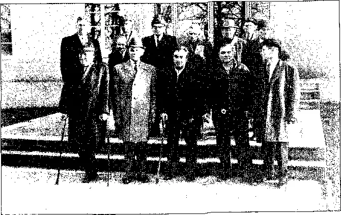 Стара гвардія Армії УНР Ліворуч Іван ЮСУПОБ Німеччина 2 вересня 1966 р З - фото 150