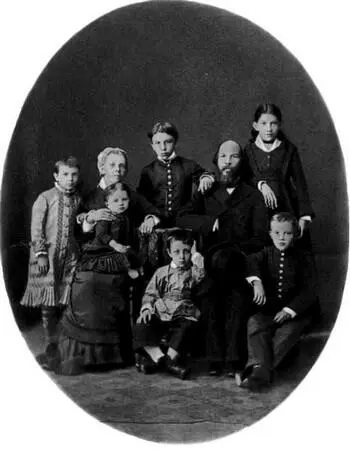 Семья Ульяновых Симбирск 1879 г Дом городского общества Симбирск 1890е - фото 28