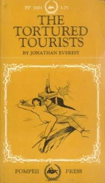 Jonathan Everest The tortured tourists обложка книги