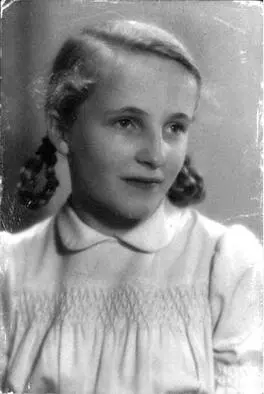 Німкеня Габріела Кьопп яка в 15річному віці пережила зґвалтування солдатами - фото 104