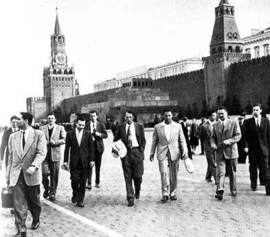 на Красной площади 25 апреля 1985 года Встрече на Эльбе 40 лет - фото 36