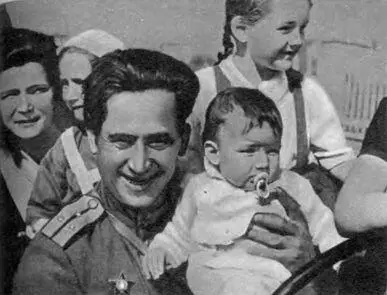 Прага 9 мая 1945 г Память о советских героях священна В скро - фото 118