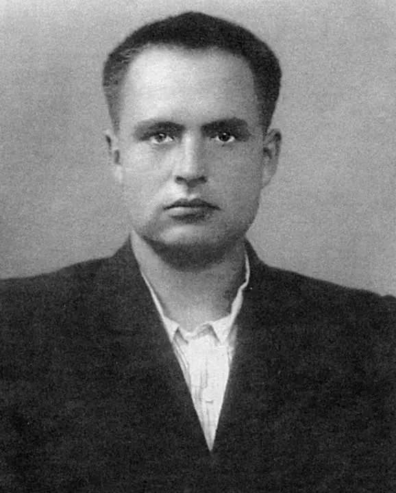 Первая молодость Однозначно 1952 г В гостях у бабы Мани в центре с - фото 5