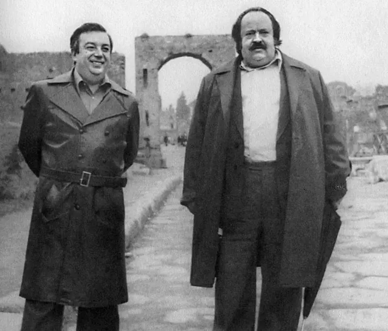 В Италии С Е М Примаковым на развалинах Помпеи 1980 г С Леонидом - фото 11