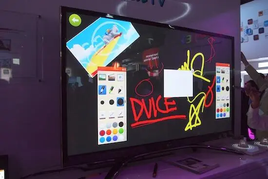 На Touch TV можно писать и рисовать специальным пером как на обычной - фото 14
