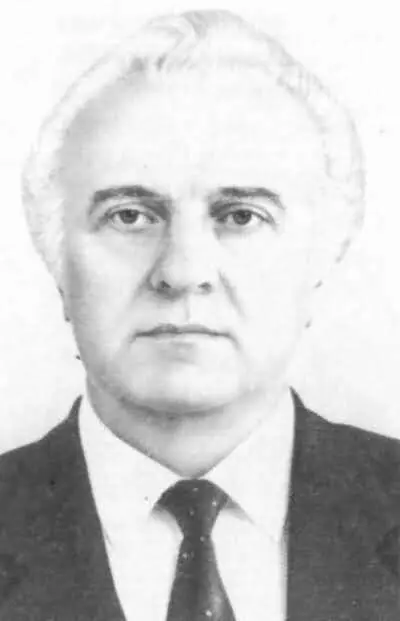 ЭА Шеварднадзе член Политбюро ЦК КПСС и министр иностранных дел СССР в - фото 42