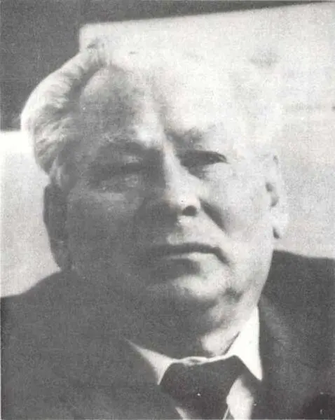 Константин Черненко на съезде французской компартии 1982 Член Политбюро - фото 13