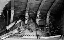 Ниша правой основной опоры шасси В начале 1949 г в ангаре 25 в Вартоне - фото 20