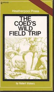 Robert Vickers The coed_s wild field trip обложка книги