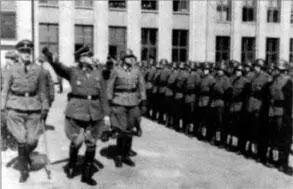 Высший фюрер СС и полиции в Центральной России Э фон дем БахЗелевский второй - фото 26