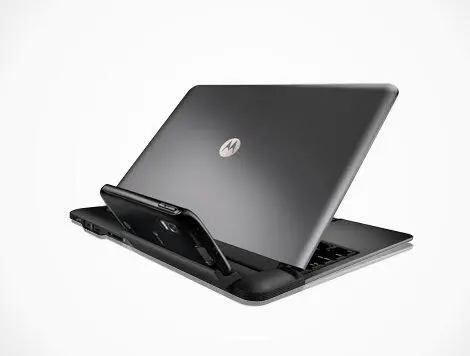 Коммуникатор Motorola Atrix 4G и аксессуары к нему должны появиться в продаже у - фото 42