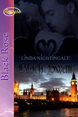 Linda Nightingale Black Swan обложка книги