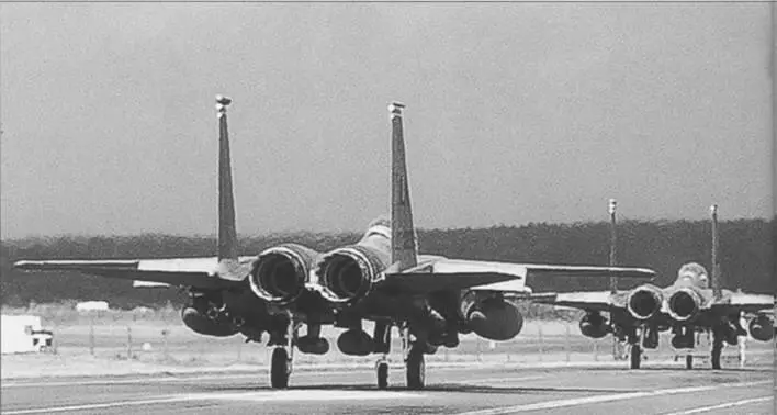 F15Е из 48го FW покидают авиабазу Лакенхеат Великобритания во время - фото 60