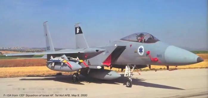 F15A из 133й эскадрильи ВВС Израиля Авиабаза Тел Ноф 9 мая 2000 г - фото 73