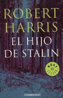 Robert Harris El hijo de Stalin обложка книги