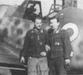 Унтерофицеры Ульрих и Штавинога летчикииспытатели IEkdo25 на фоне G5 - фото 119