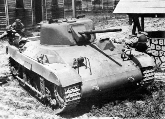 Легкий танк М22 во врем я тактических занятий на Абердинском полигоне 1944 г - фото 47