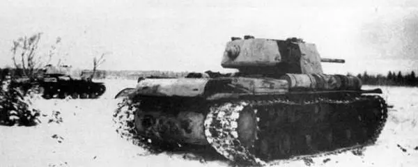 Танки КВ1 в атаке Калининский фронт январь 1943 г КВ1С из танковой - фото 495