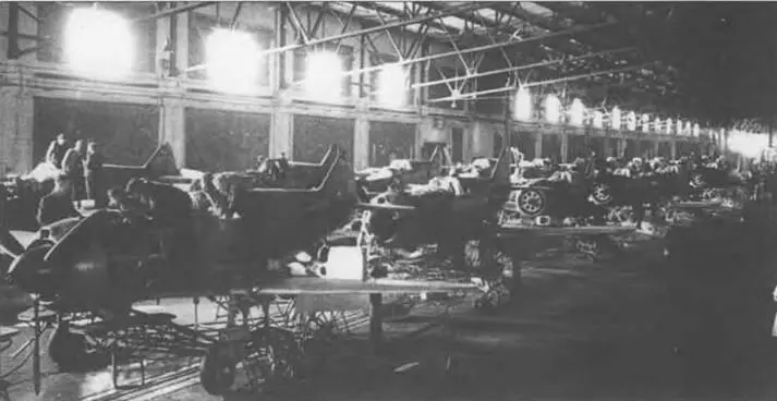 Сборка Ла5 М82А на заводе N9 21 в Горьком К концу 1942 г в Горьком стали - фото 19