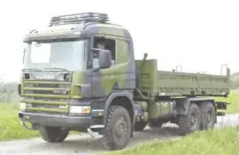 Скания P124CB6X6HZ 1996 г Скания P124CB6X6HZ с бронированной кабиной - фото 105