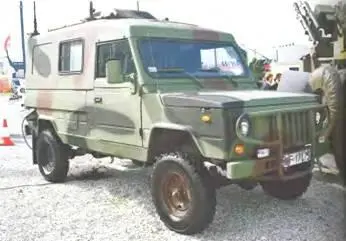 Штабная машина WD2001 на шасси Тарпан Хонкер2000 2001 г Разработка - фото 233
