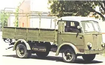 ФИАТ626ММ 1939 г ФИАТ666 1940 г Основателем нового семейства военных - фото 522