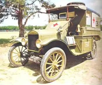 Санитарный ФордТ 1917 г Бронеавтомобиль ФАИ на шасси ФордА 1933 г - фото 576