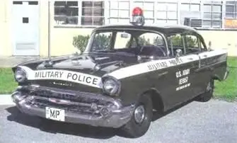 Автомобиль военной полиции Шевроле150 1957 г Шевроле TUFI 4X41963 г - фото 780