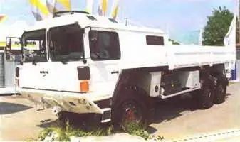 МАН 32413VFAEG SX2000A3 производства завода ОАФ 2002 г В 7080е гг - фото 681