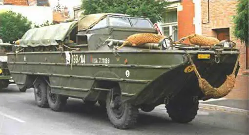 ДжиЭмСи DUKW353X 6X61945 г ДжиЭмСи DAK 4X41942 г ДжиЭмСи - фото 677
