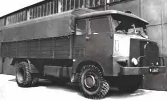 Заурер ЗСМ Франция 4X41954 г После войны в программе фирмы появились - фото 803