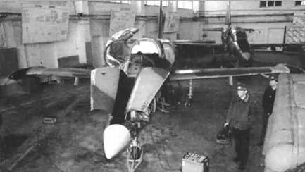 Обслуживание самолетов в ТЭЧ 203й авиабазы Чугуев начало 1999 г L39 из - фото 78