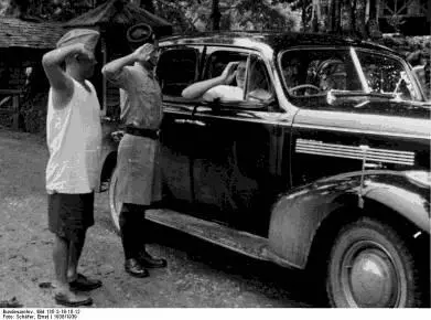 Кажется это фотография со съемок фильма КинДзаДза попала сюда по ошибке - фото 59