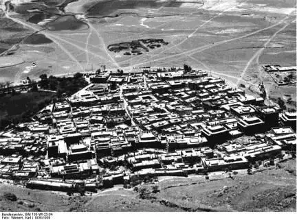 Кажется это фотография со съемок фильма КинДзаДза попала сюда по ошибке - фото 60