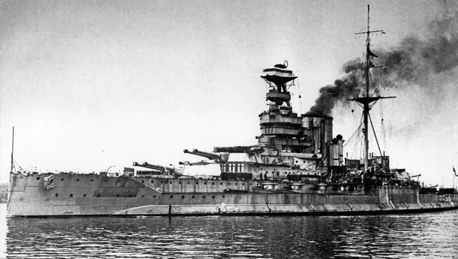 Линейный корабль Куин Элизабет 1930е годы Линейный корабль Куин - фото 85