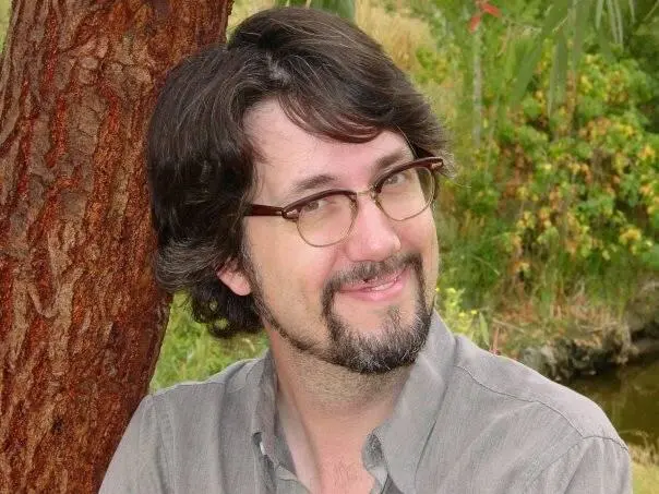 Steve Hockensmith was born in Derby City on August 17 1968 and first gained - фото 3