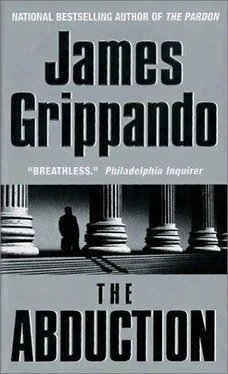 James Grippando The Abduction обложка книги