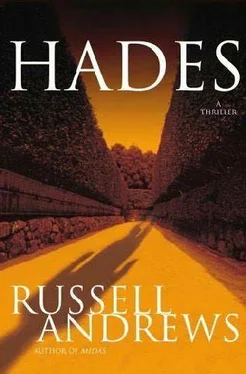 Russell Andrews Hades обложка книги