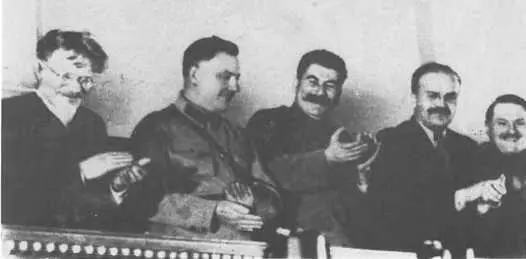 М И Калинин К Е Ворошилов И В Сталин В М Молотов А А Жданов в - фото 17