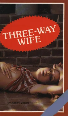 Robert Vickers Three way wife обложка книги