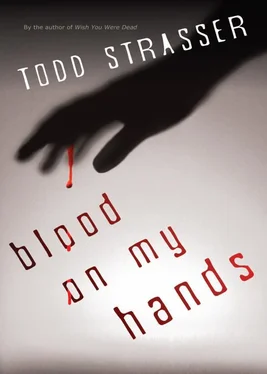 Todd Strasser Blood on my hands обложка книги