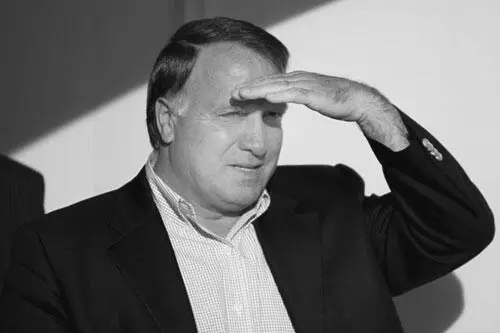 Голландец Дик Адвокат стал первым иностранным тренером выигравшим чемпионат - фото 74