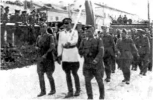 Сводная рота Гвардейской бригады РОА на параде Псков 22 июня 1943 г - фото 17