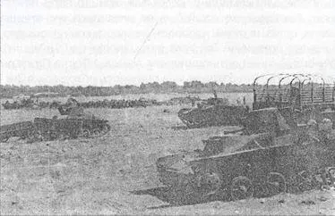 Подходы к Калачу были загромождены уничтоженными советскими танками На снимке - фото 116