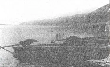 Две штурмовые лодки 912й команды Утренняя атака через реку проходила у - фото 119