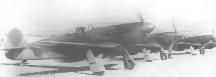 Только что собранные истребители Як3 перед облетом Итак к середине 1943 г в - фото 19