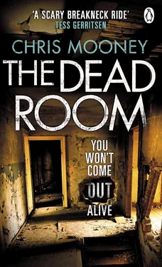 Chris Mooney The Dead Room обложка книги